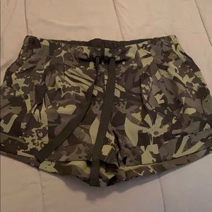 Lululemon CAMO active shorts
